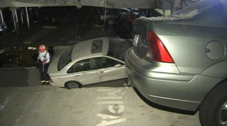 Illustration for article titled Atlanta Parking Garage Collapse Carnage Mega-Gallery